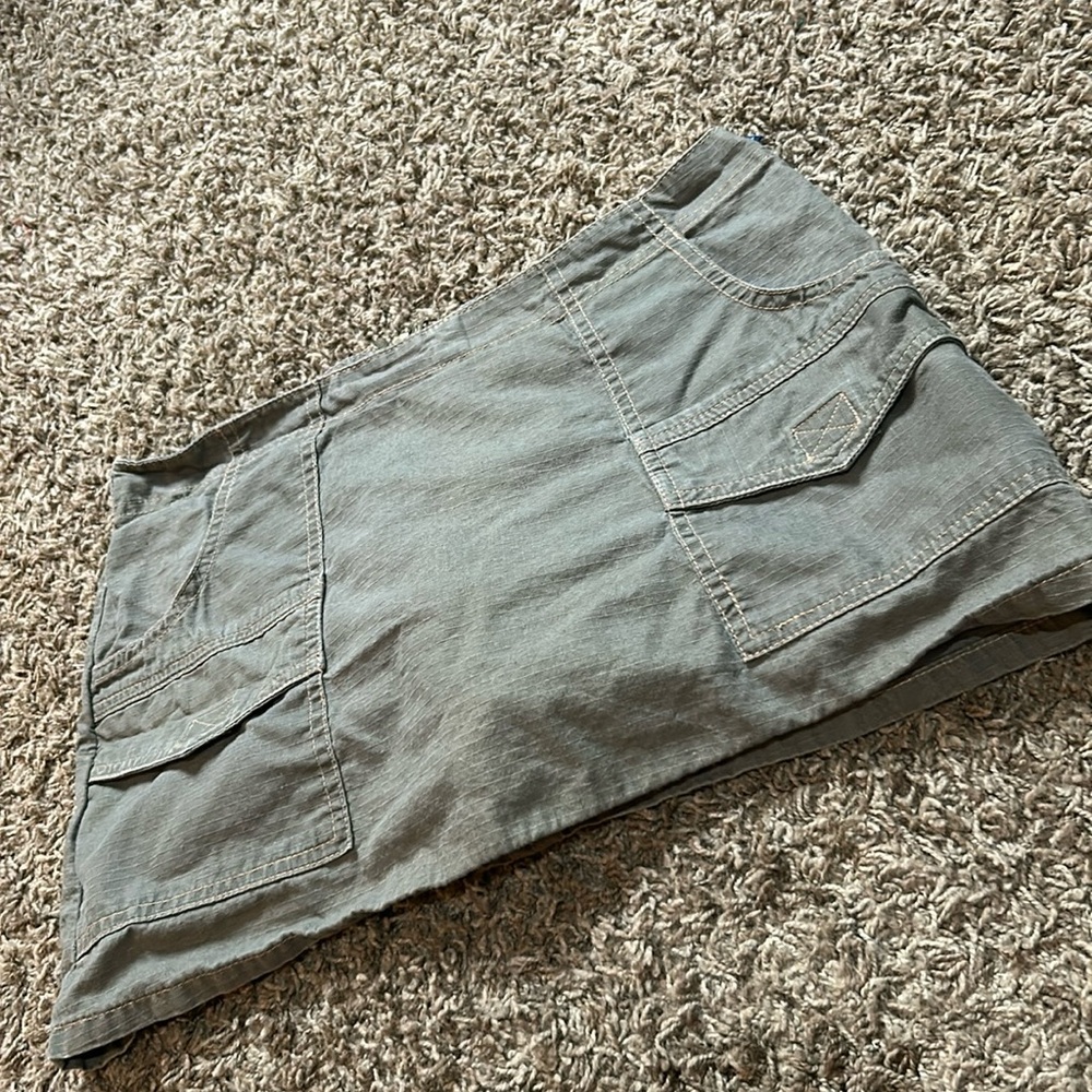Blue Asphalt Vintage Juniors Green Army Cargo Skort